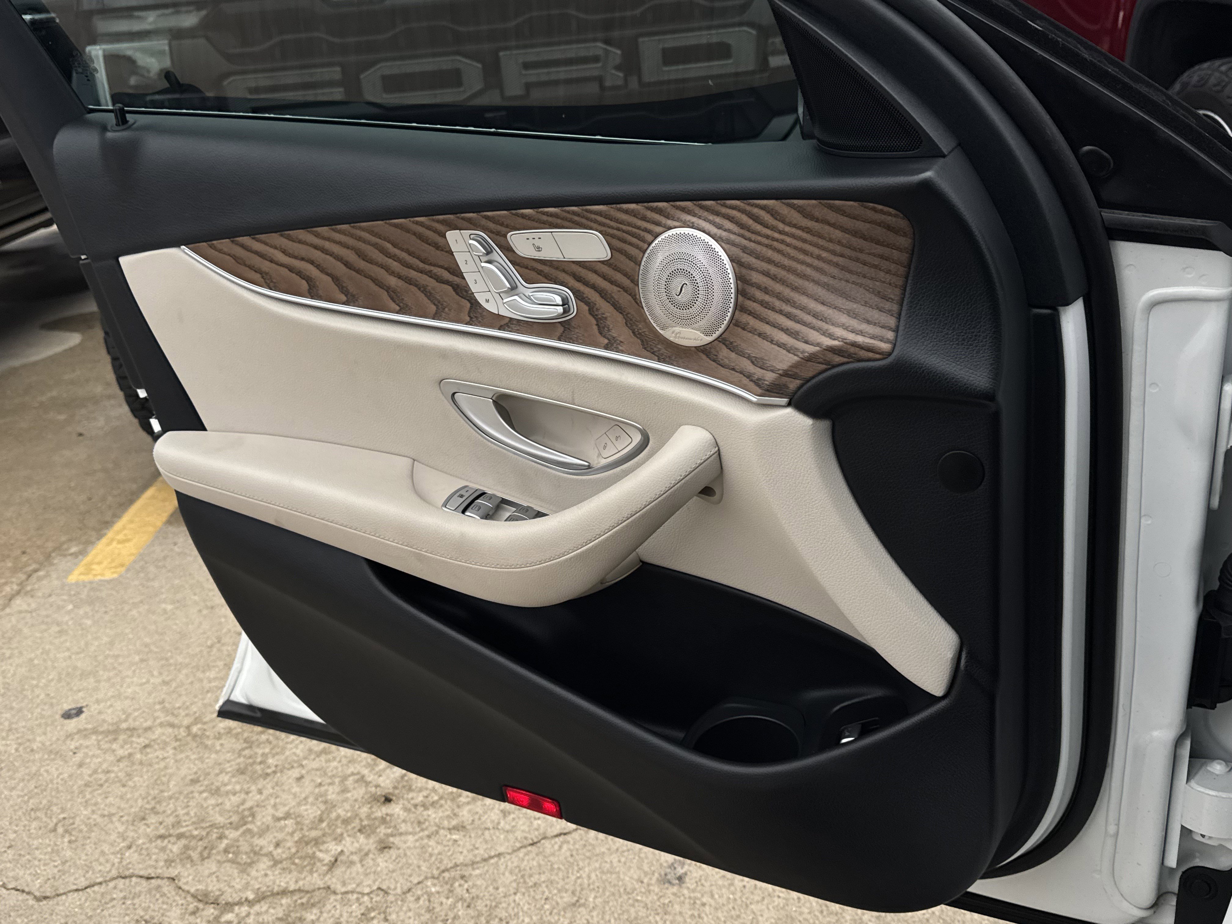 Used 2023 Mercedes-Benz E 450 4MATIC Sedan image 24