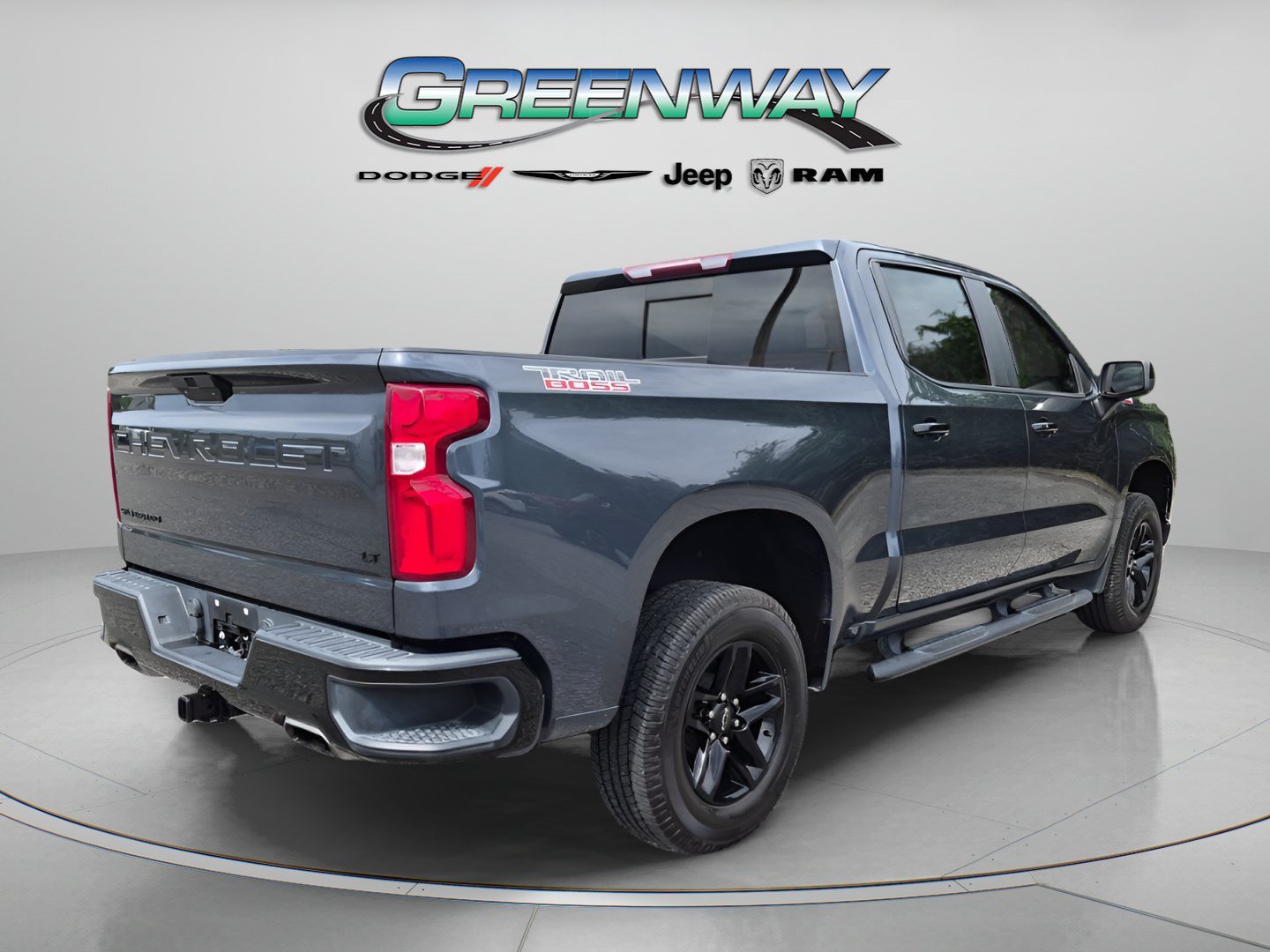 Used 2021 Chevrolet Silverado 1500 LT Trail Boss w/ Convenience Package II AWD/4WD image 3