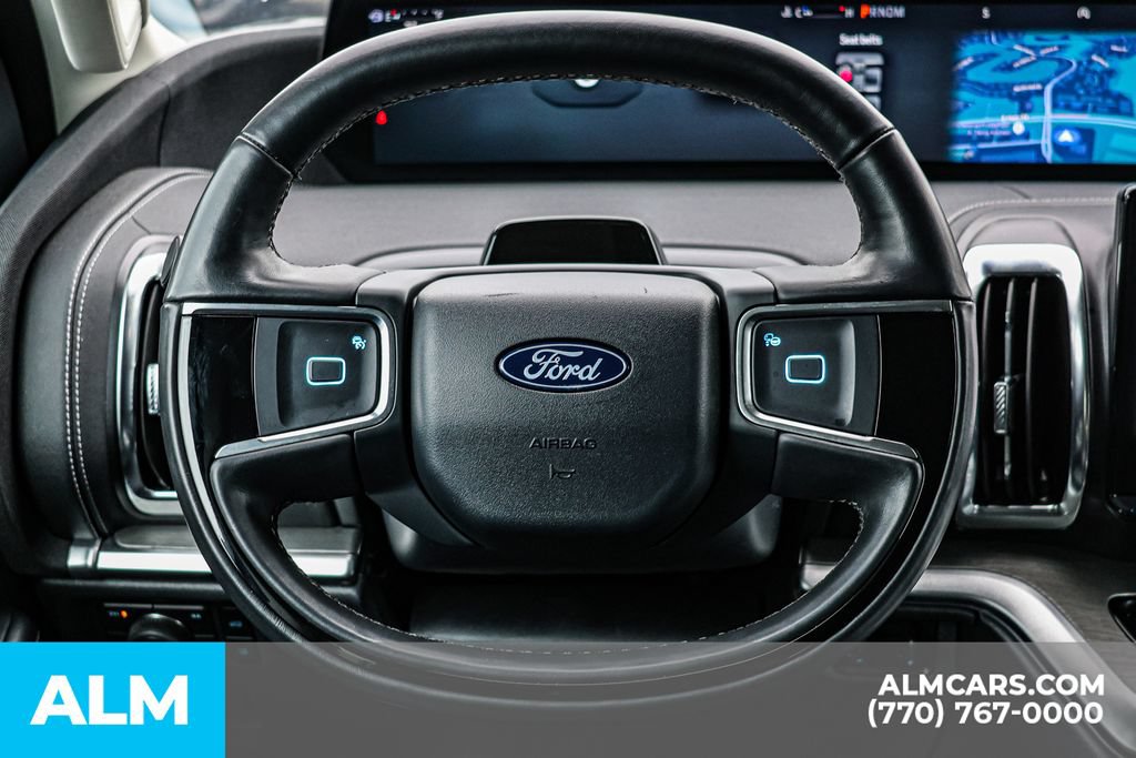Used 2025 Ford Expedition Platinum AWD/4WD image 34