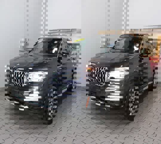 Used 2018 BMW X3 xDrive30i image 16