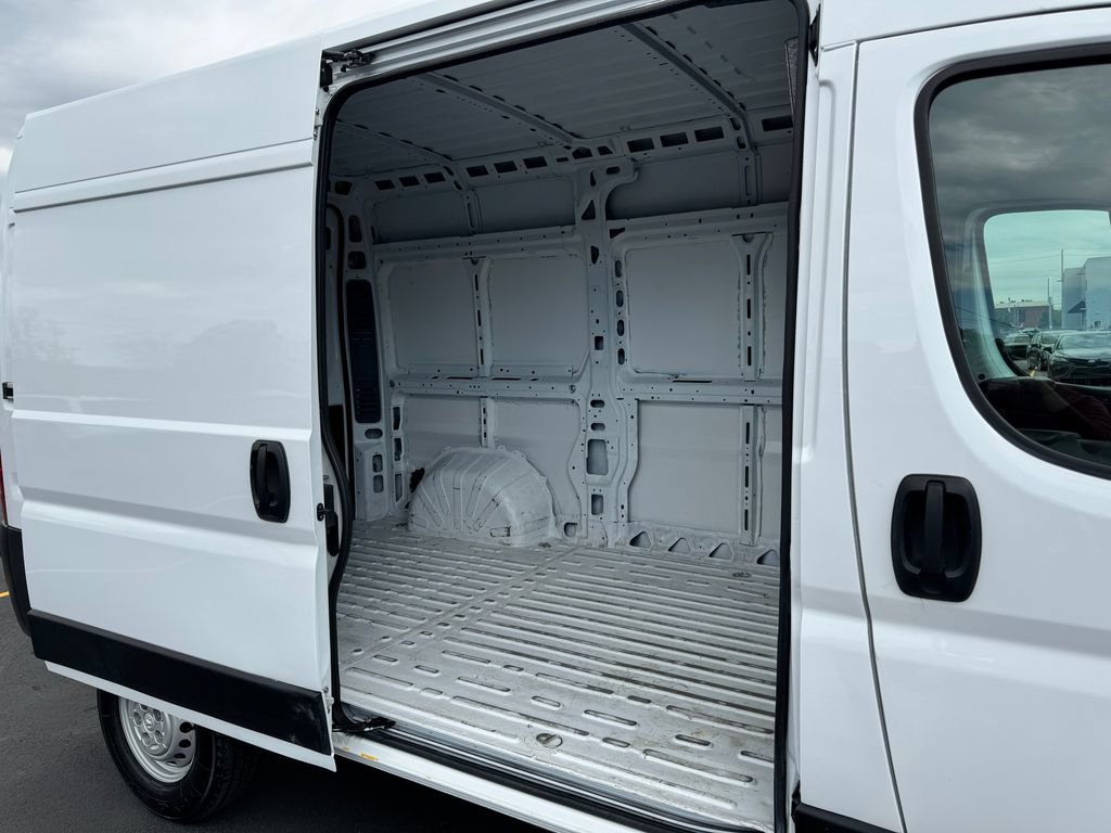 Used 2023 RAM ProMaster 2500 FWD image 14