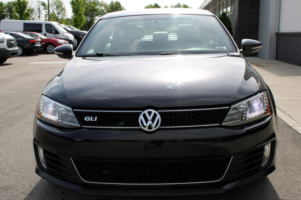 Used 2013 Volkswagen Jetta GLI Autobahn image 2