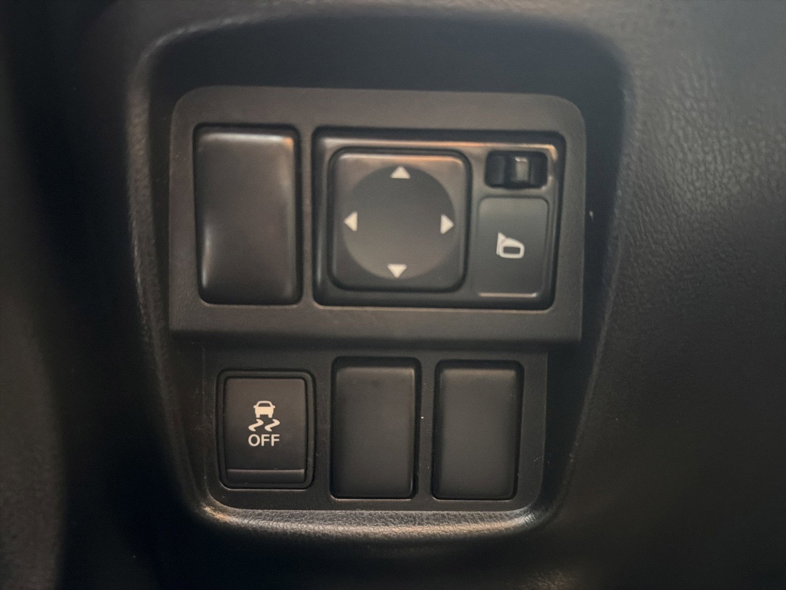 Used 2017 Nissan Juke S image 24