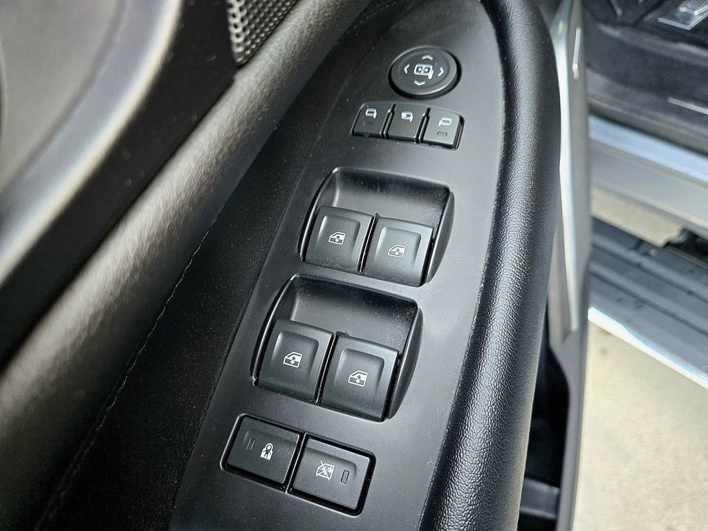 Used 2019 Cadillac Escalade Premium Luxury image 34