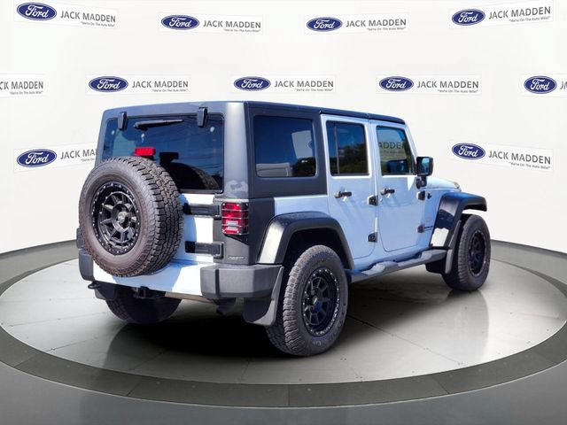 Used 2014 Jeep Wrangler Unlimited Sahara w/ Connectivity Group AWD/4WD image 5