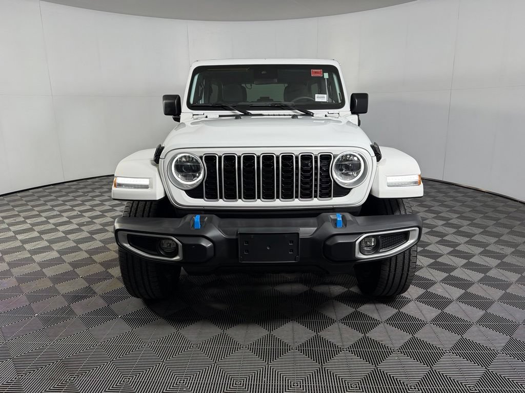 Used 2024 Jeep Wrangler Unlimited Sahara AWD/4WD image 5