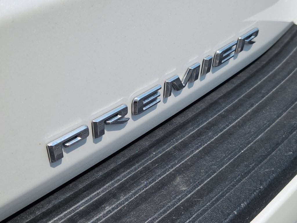 Used 2025 Chevrolet Suburban Premier AWD/4WD image 80