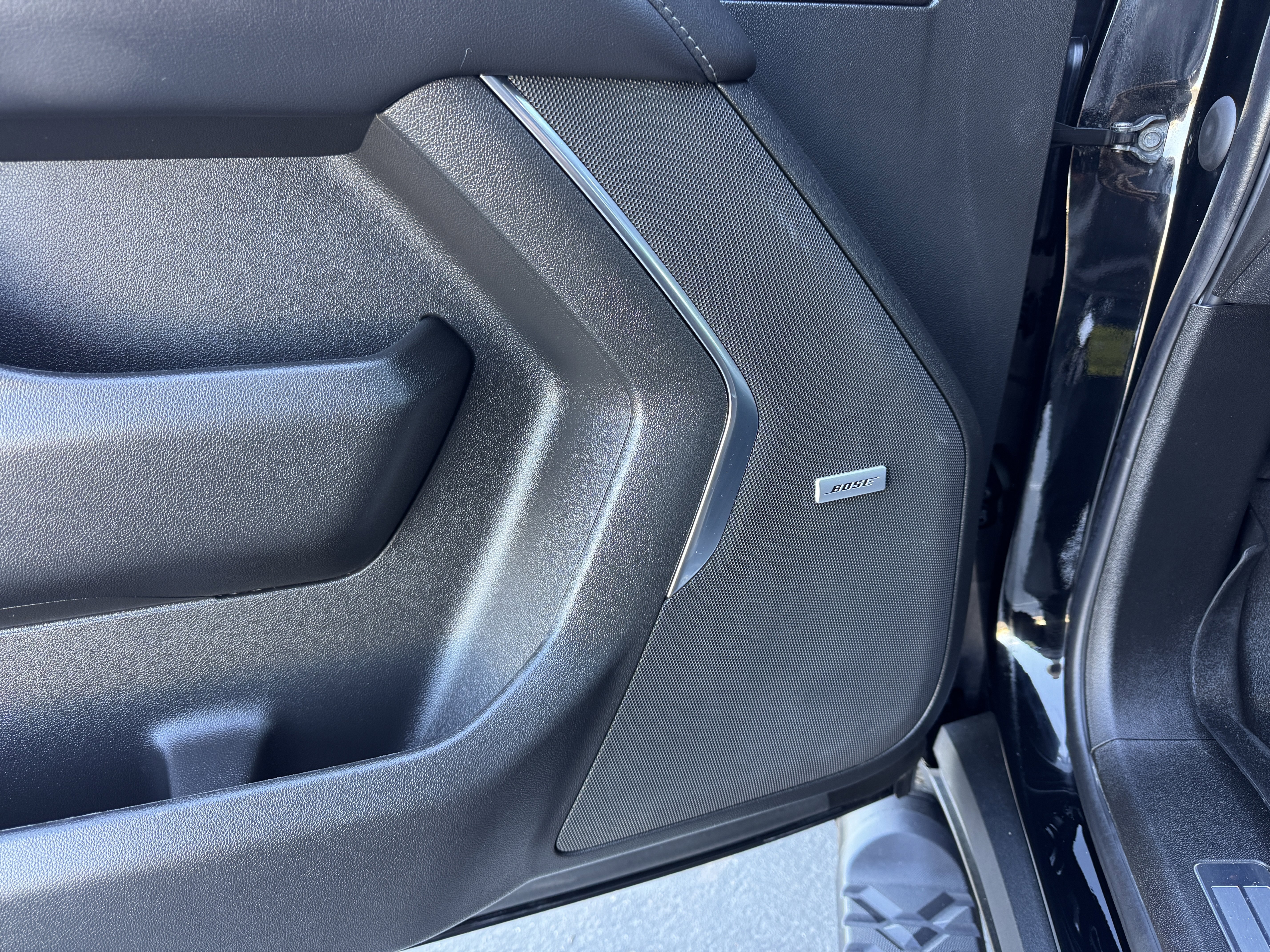 Certified 2022 Chevrolet Tahoe Z71 w/ Luxury Package image 11