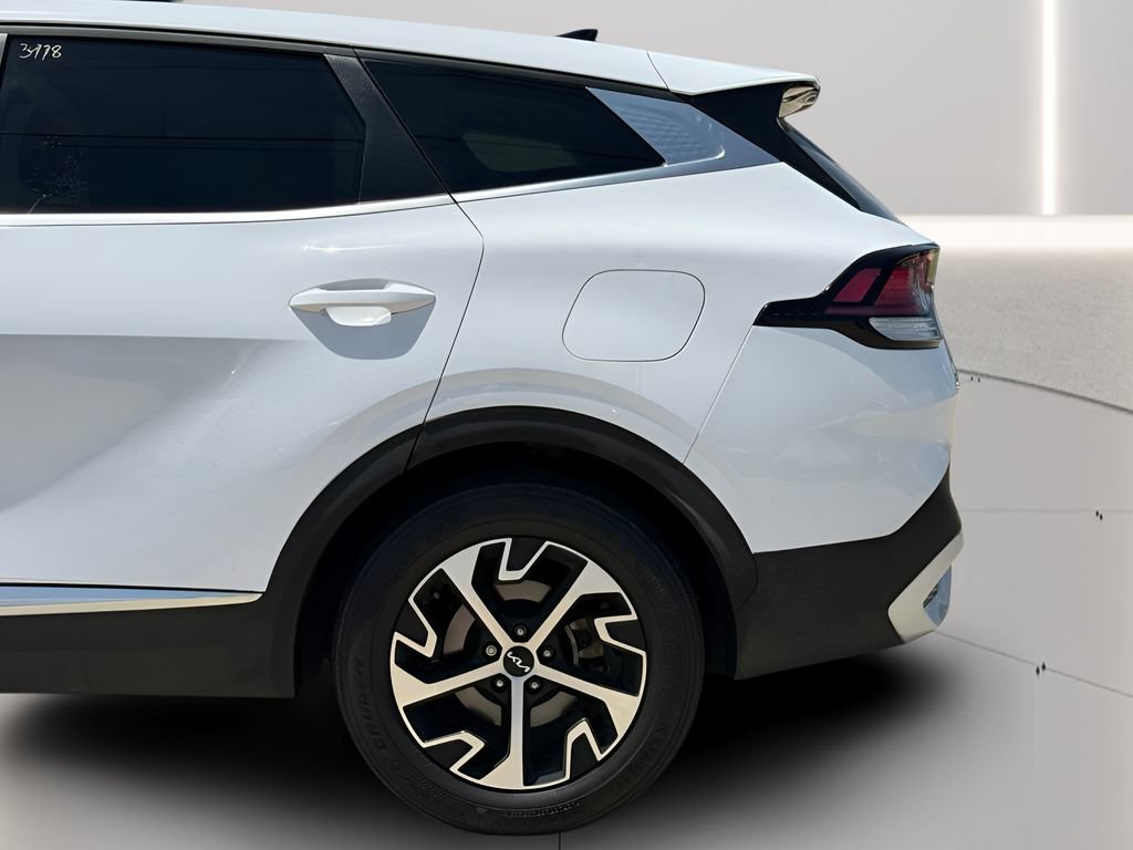 Used 2025 Kia Sportage EX FWD image 22