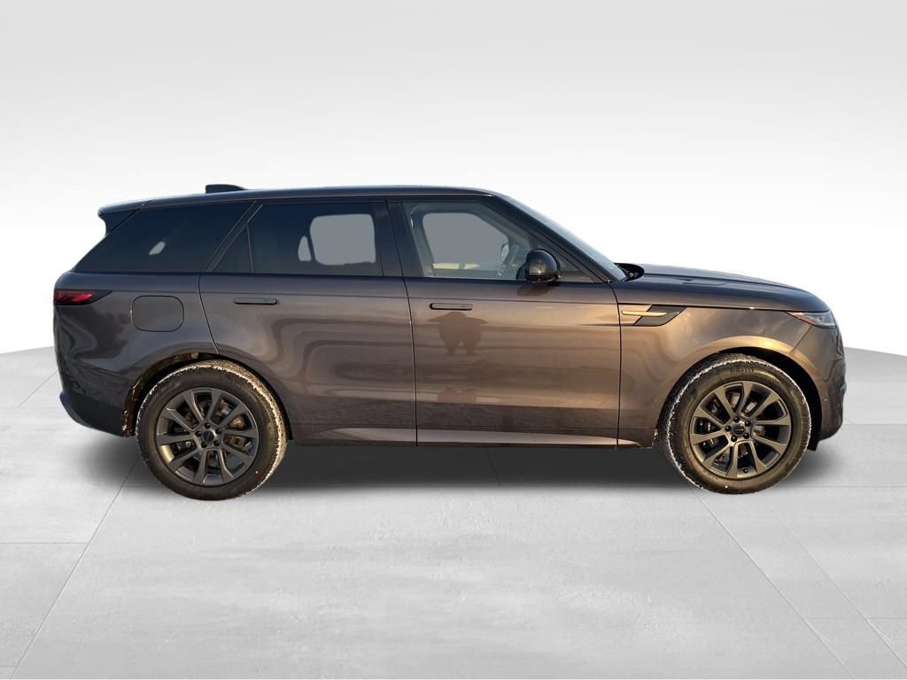New 2026 Land Rover Range Rover Sport SE image 6