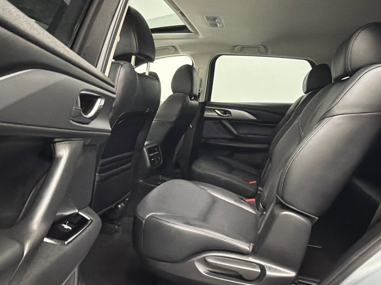 Used 2023 MAZDA CX-9 Touring image 18