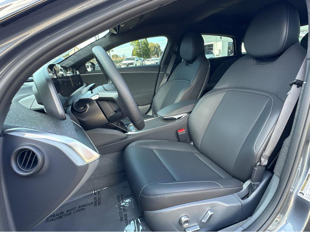 Used 2024 Lucid Air Pure image 8