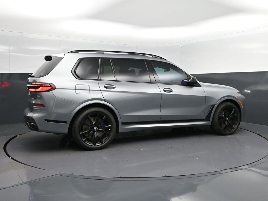 Used 2025 BMW X7 M60i w/ Executive Package AWD/4WD image 8