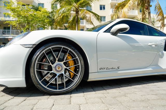 Used 2017 Porsche 911 4 Coupe AWD/4WD image 15