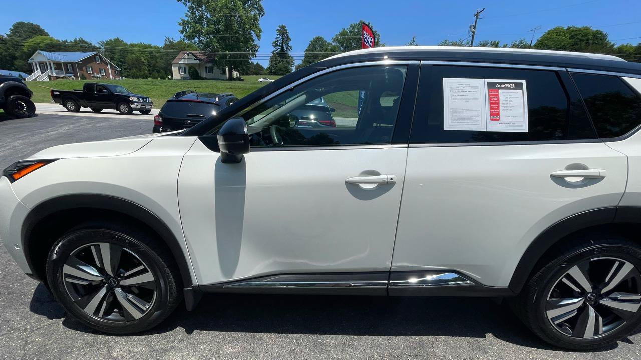 Used 2023 Nissan Rogue SL w/ SL Premium Package AWD/4WD image 3