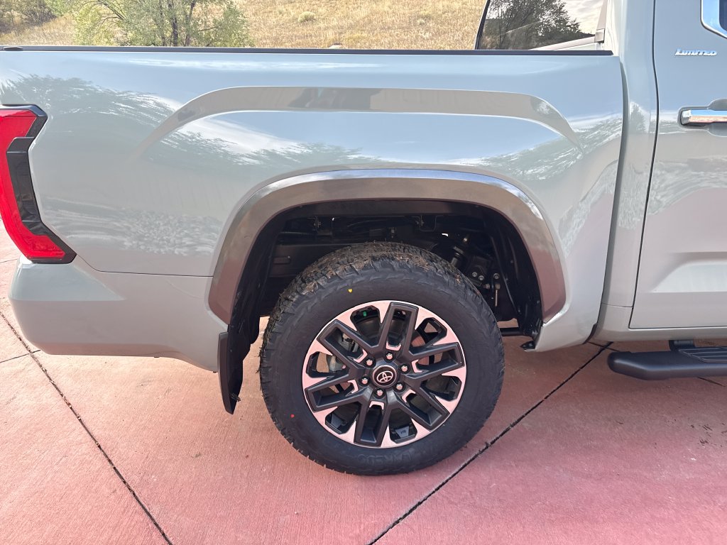 Used 2026 Toyota Tundra Limited w/ Power Package AWD/4WD image 31