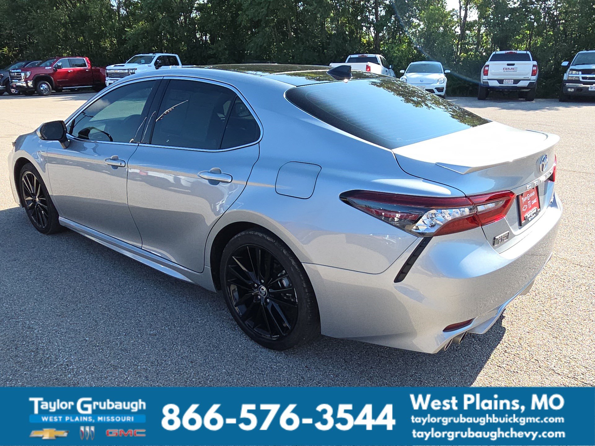 Used 2023 Toyota Camry XSE w/ Cold Weather Package FWD image 6