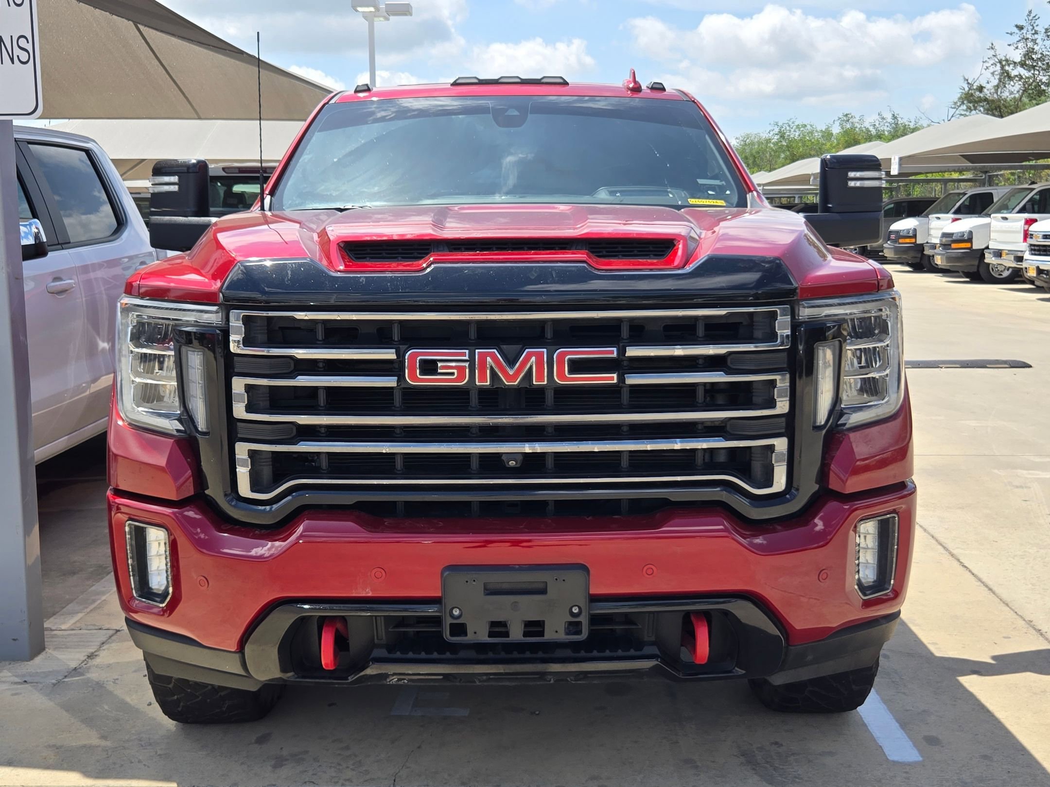 Used 2022 GMC Sierra 2500 AT4 w/ AT4 Premium Plus Package AWD/4WD image 2
