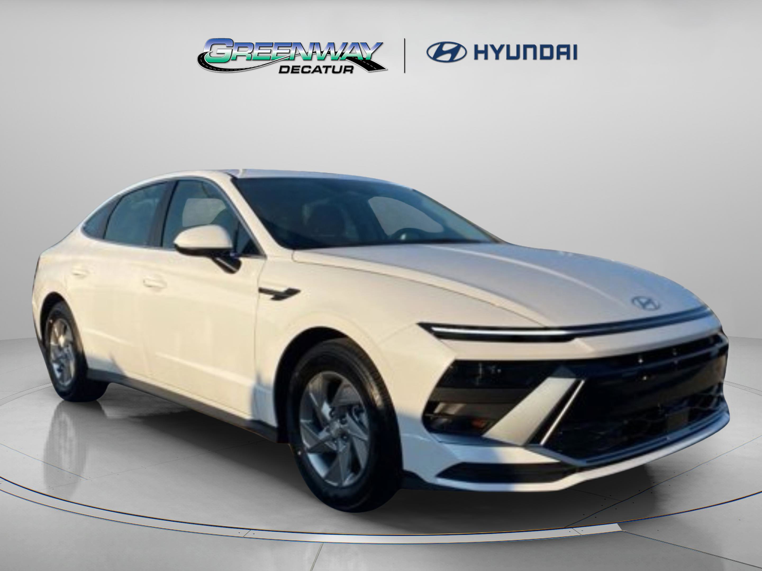 New 2026 Hyundai Sonata SE FWD image 2