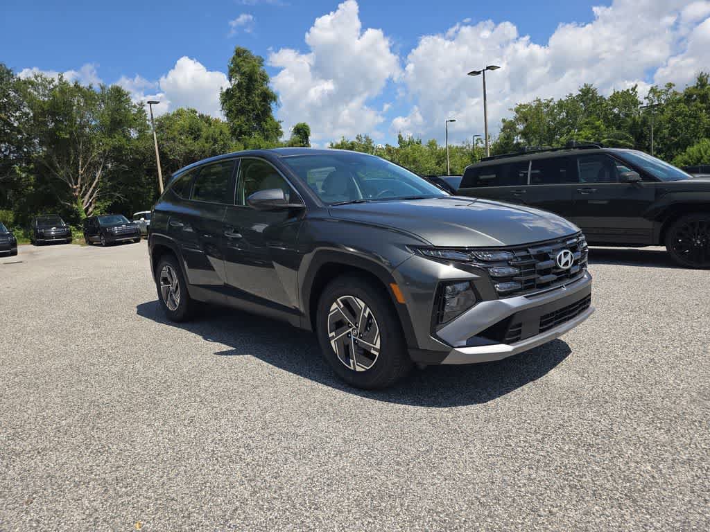 New 2026 Hyundai Tucson Blue SE FWD image 9