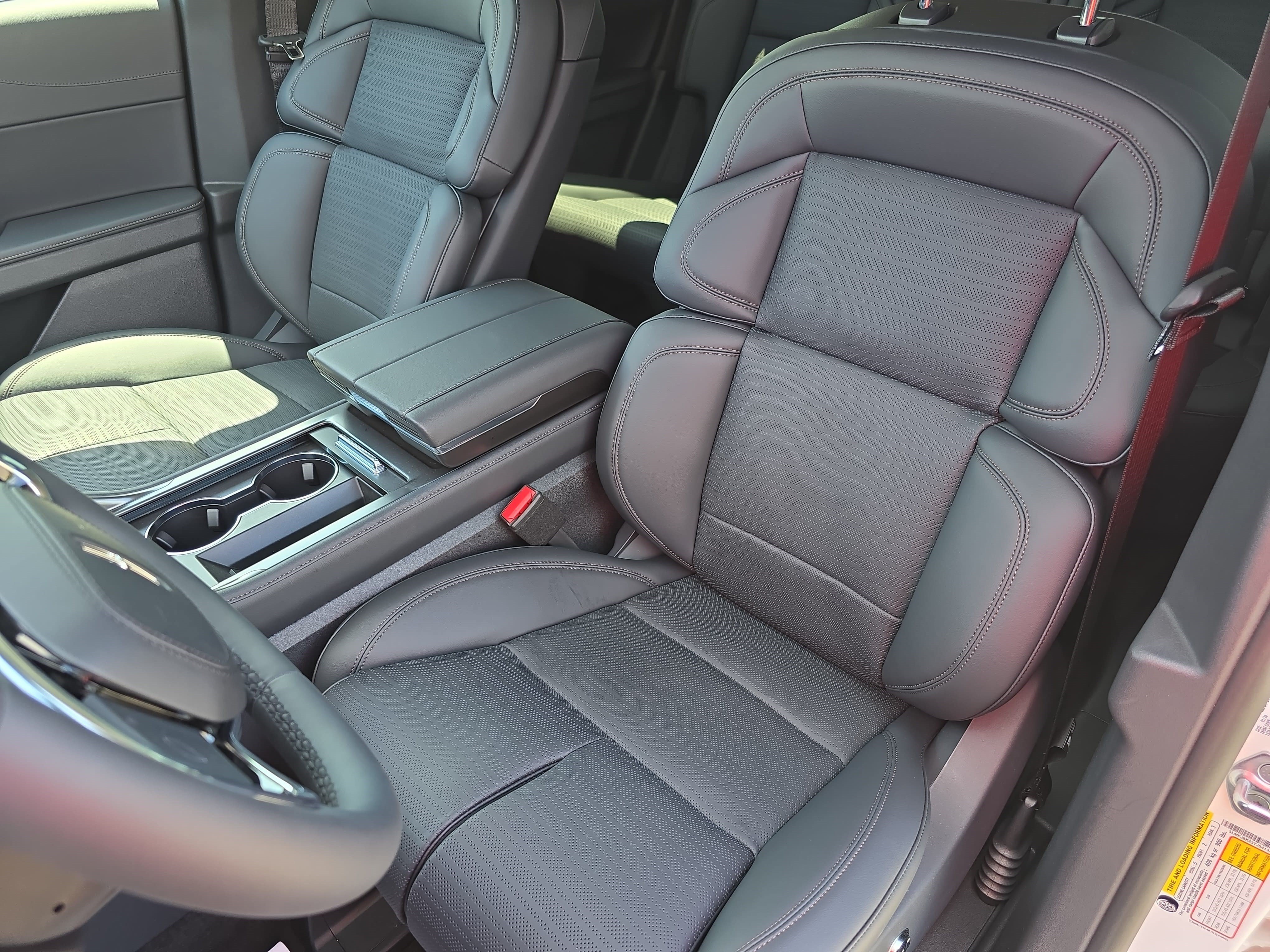 New 2026 Lincoln Nautilus Reserve AWD/4WD image 15