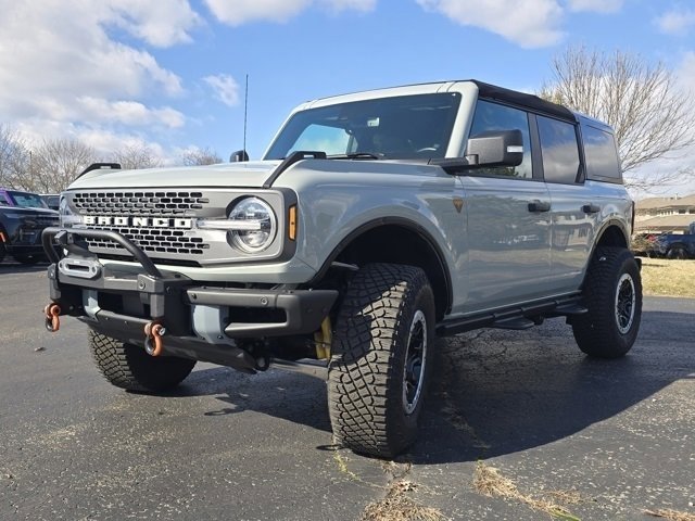Used 2024 Ford Bronco Badlands image 34
