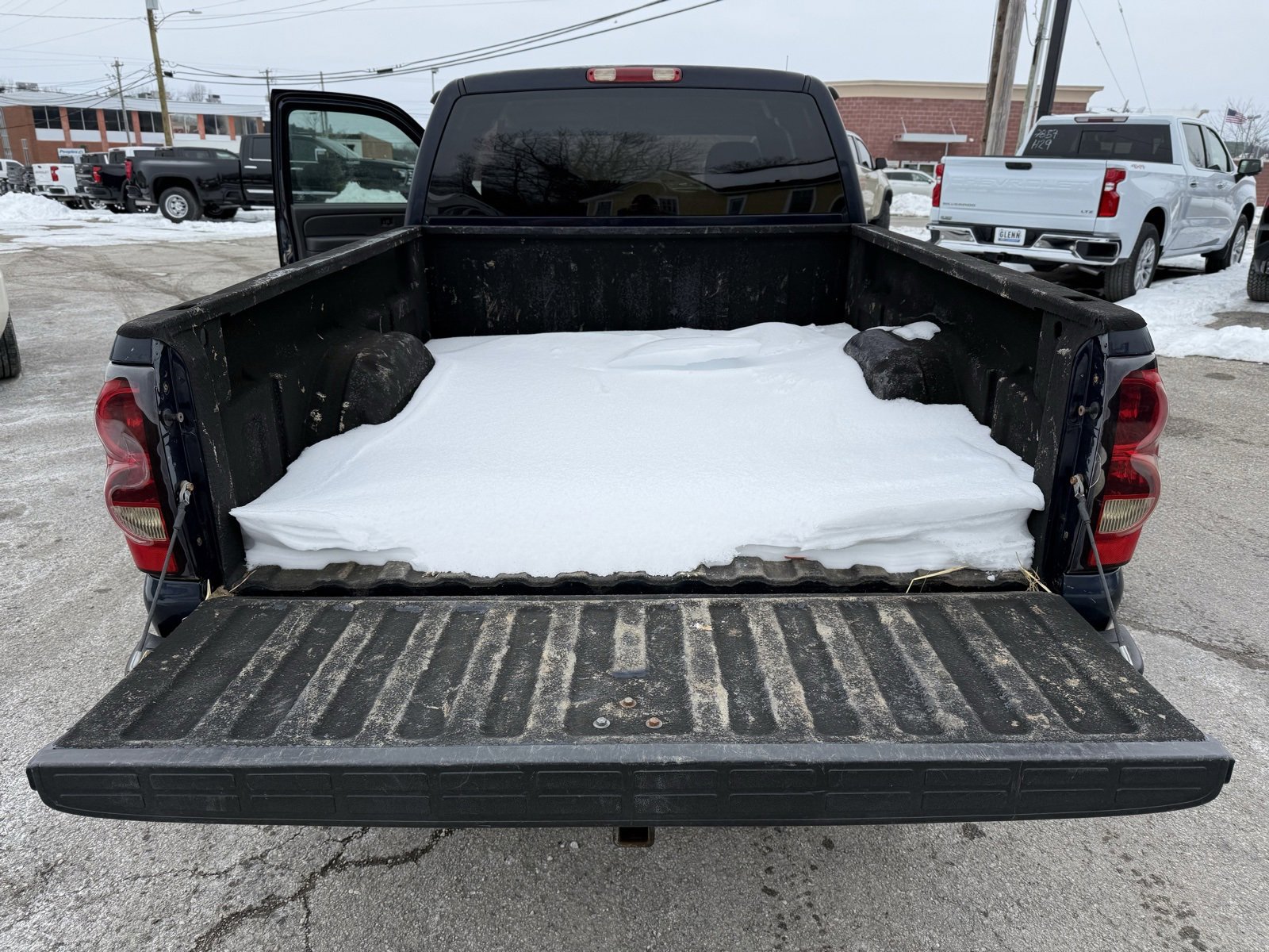 Used 2005 Chevrolet Silverado 1500 Z71 w/ Light Duty Power Package image 23