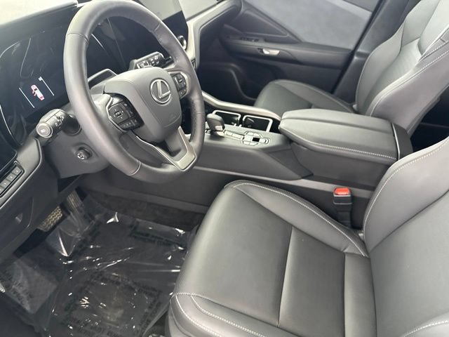 Used 2025 Lexus TX 350 AWD w/ Technology Package image 21