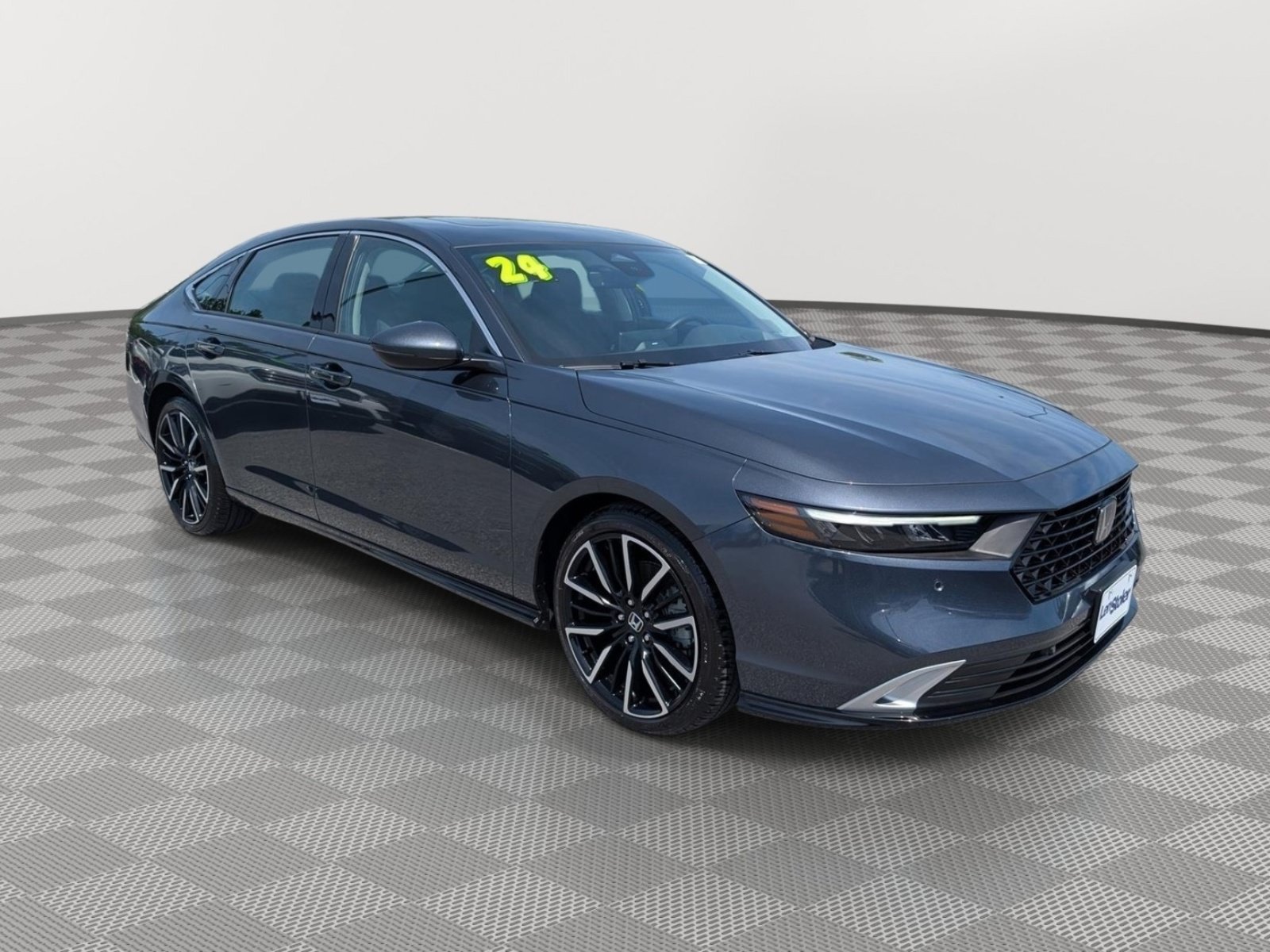 Used 2024 Honda Accord Touring image 7