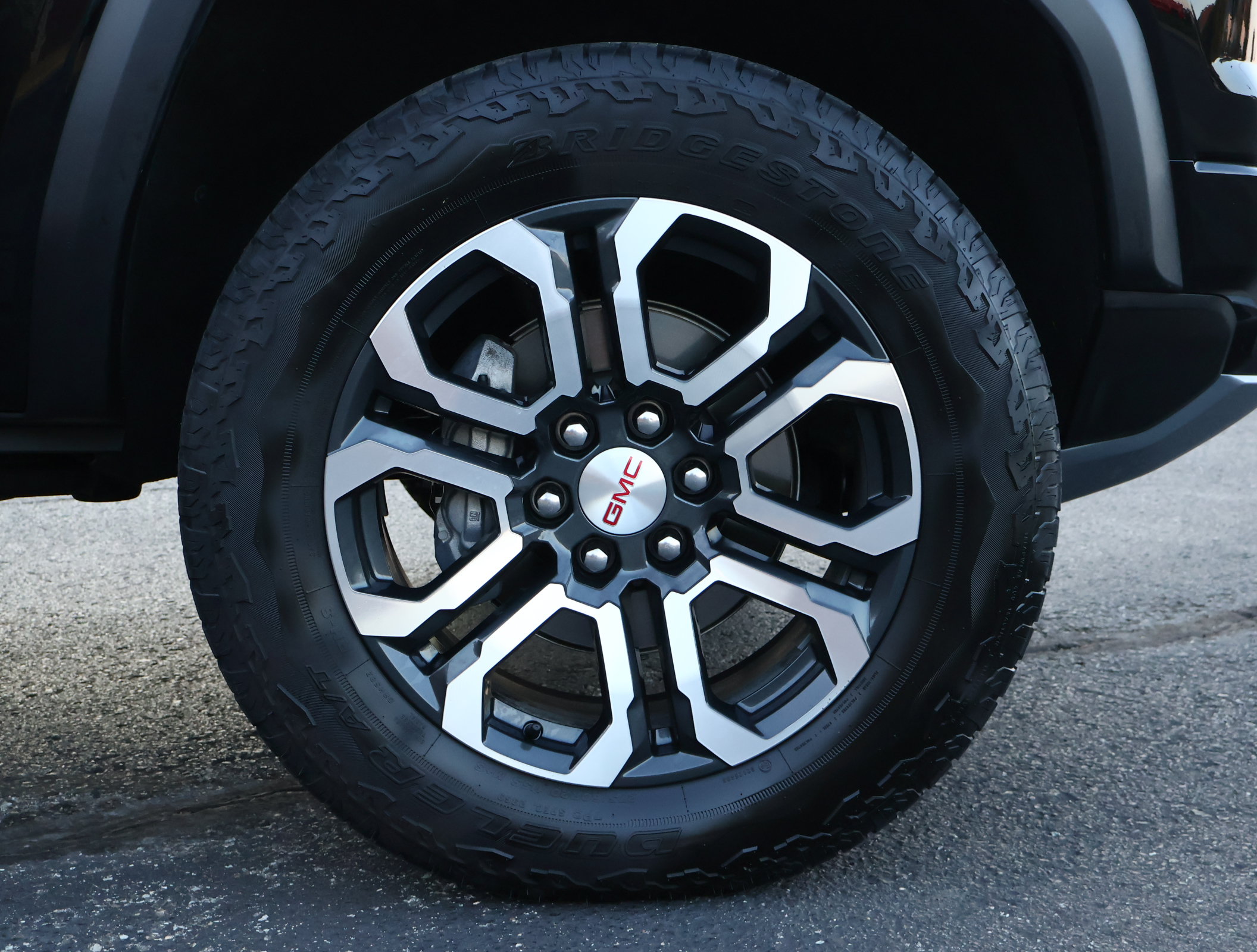 Used 2024 GMC Canyon AT4 w/ Technology Package AWD/4WD image 24