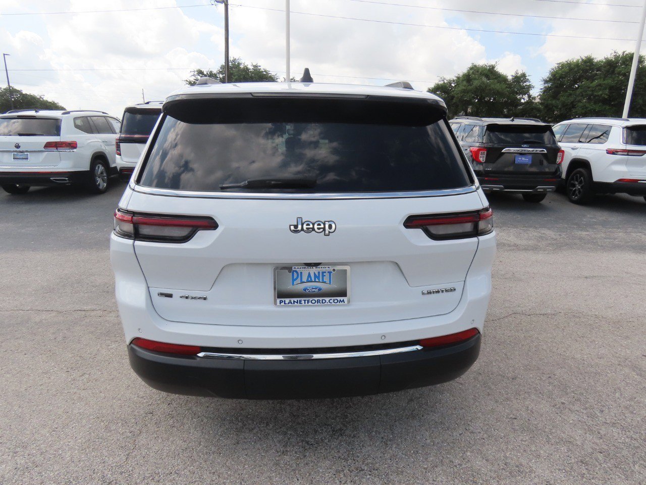 Used 2022 Jeep Grand Cherokee L Limited AWD/4WD image 13