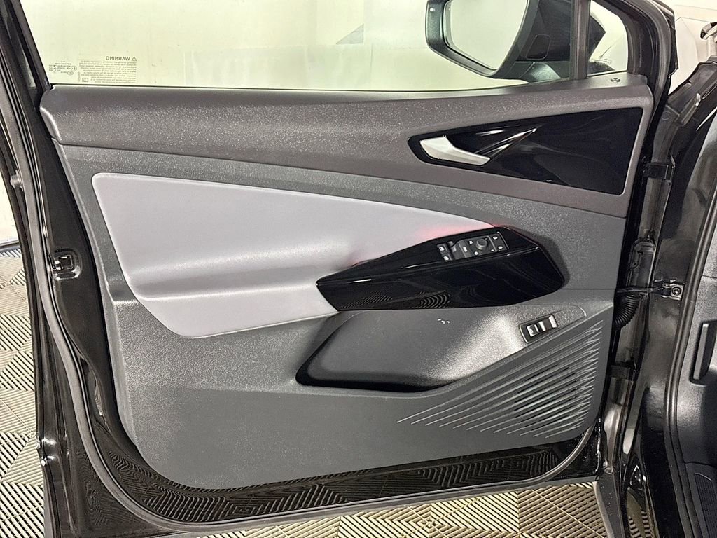 Used 2021 Volkswagen ID.4 Pro S image 10