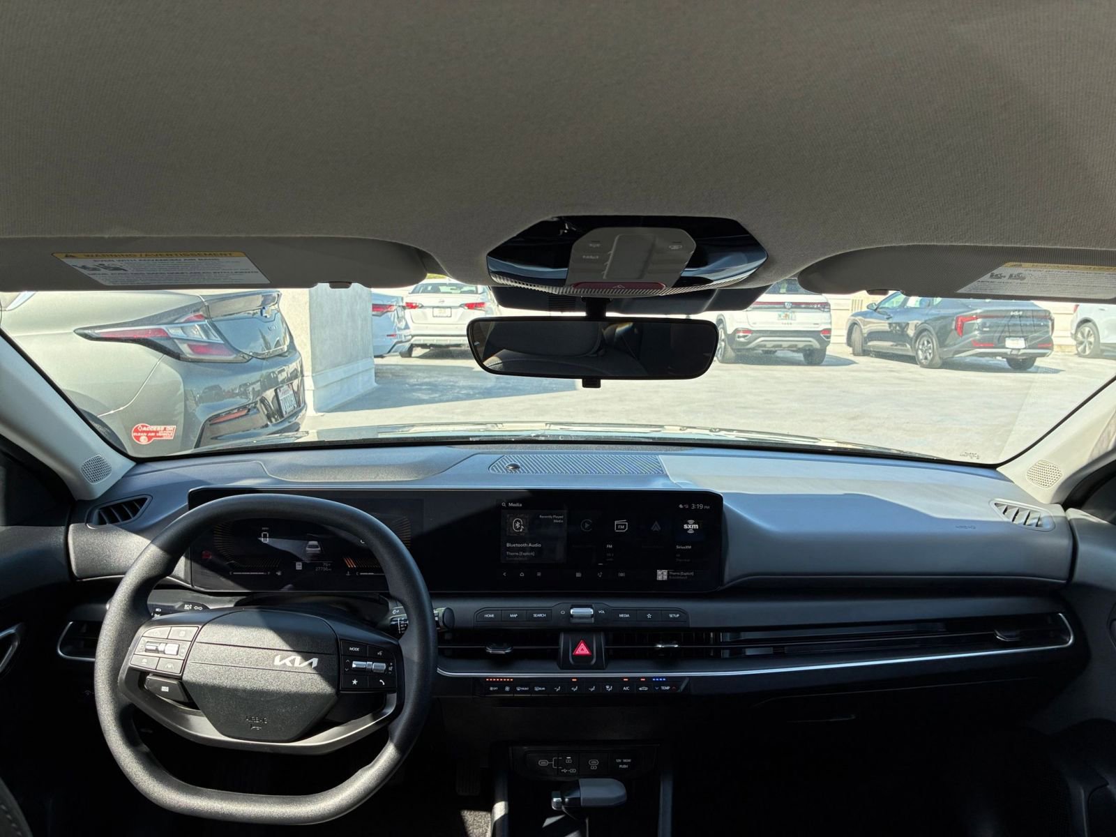 Used 2025 Kia K4 FWD image 32