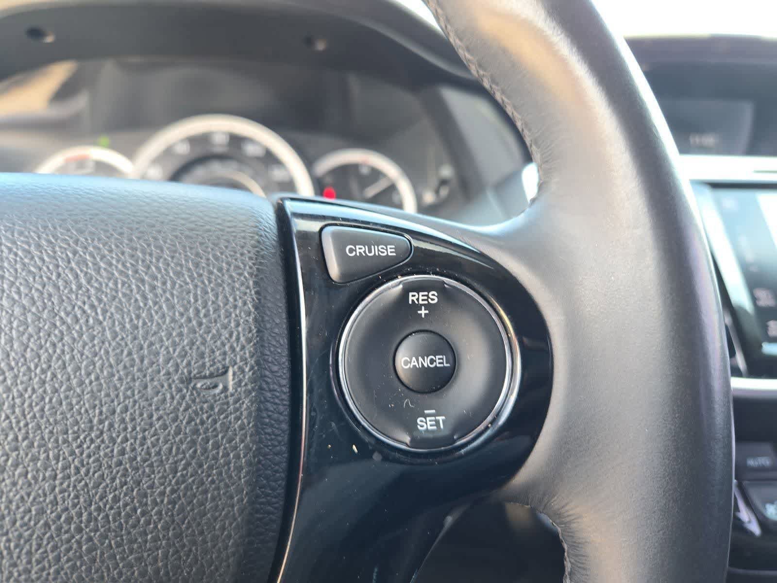 Used 2017 Honda Accord EX-L image 24