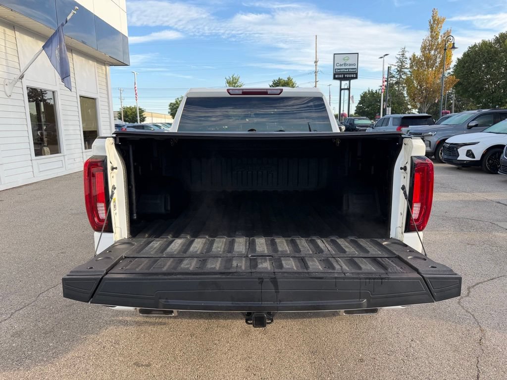 Used 2021 GMC Sierra 1500 AT4 w/ Driver Alert Package I AWD/4WD image 9