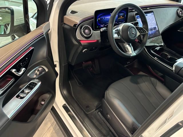 New 2026 Mercedes-Benz EQE 320 4MATIC SUV image 14