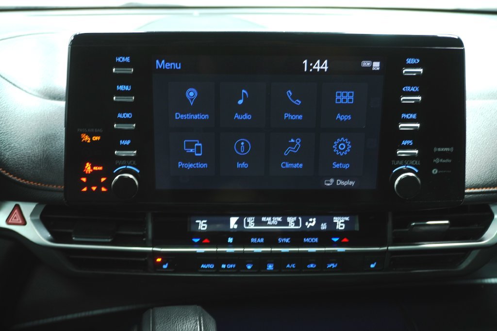 Certified 2023 Toyota Sienna XSE AWD/4WD image 22