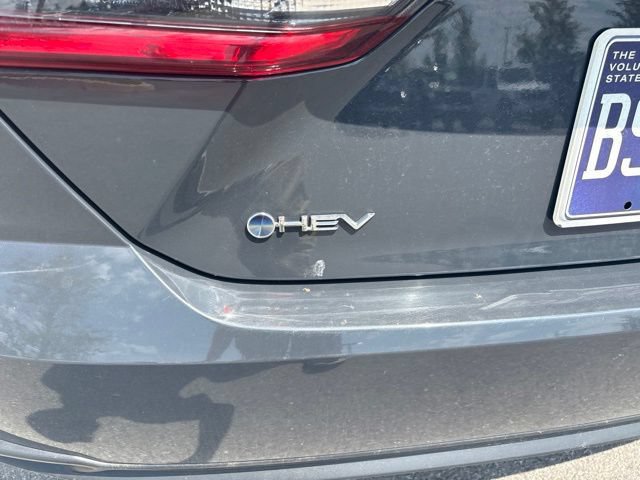 Used 2025 Toyota Camry SE FWD image 16