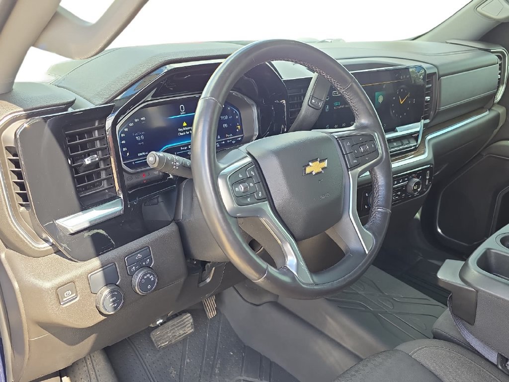Used 2022 Chevrolet Silverado 1500 LT w/ Protection Package RWD image 14