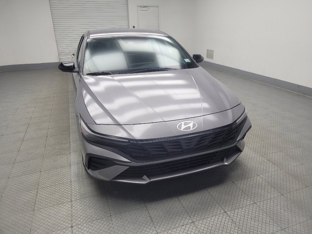 Used 2025 Hyundai Elantra Sport FWD image 14