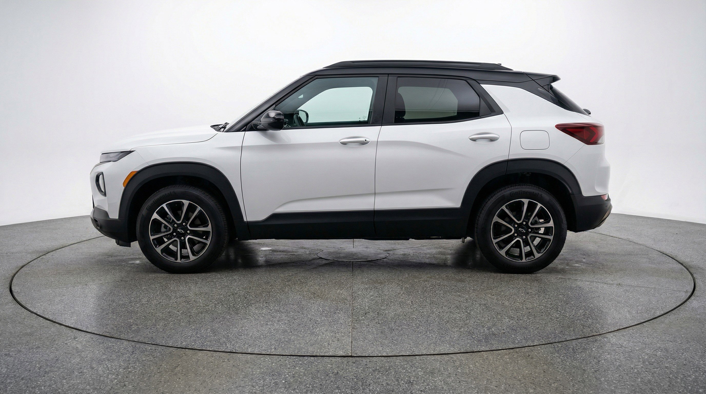 Used 2025 Chevrolet TrailBlazer LT image 5