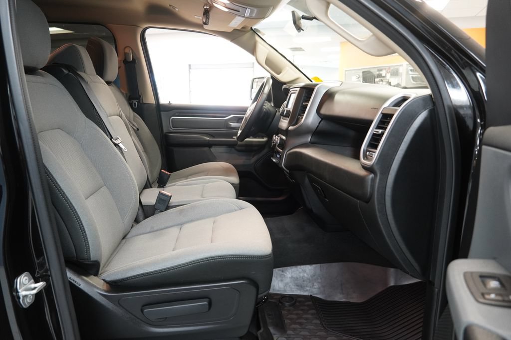 Used 2019 RAM 1500 Big Horn AWD/4WD image 36