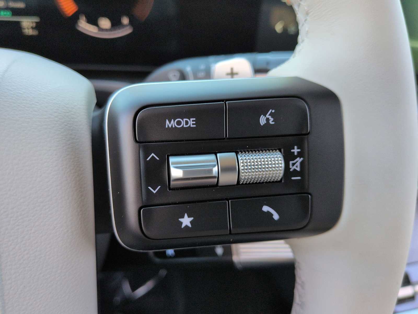 New 2026 Hyundai Santa Fe SE image 24