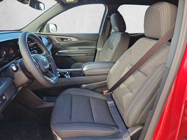 New 2027 Chevrolet Traverse LT FWD image 4