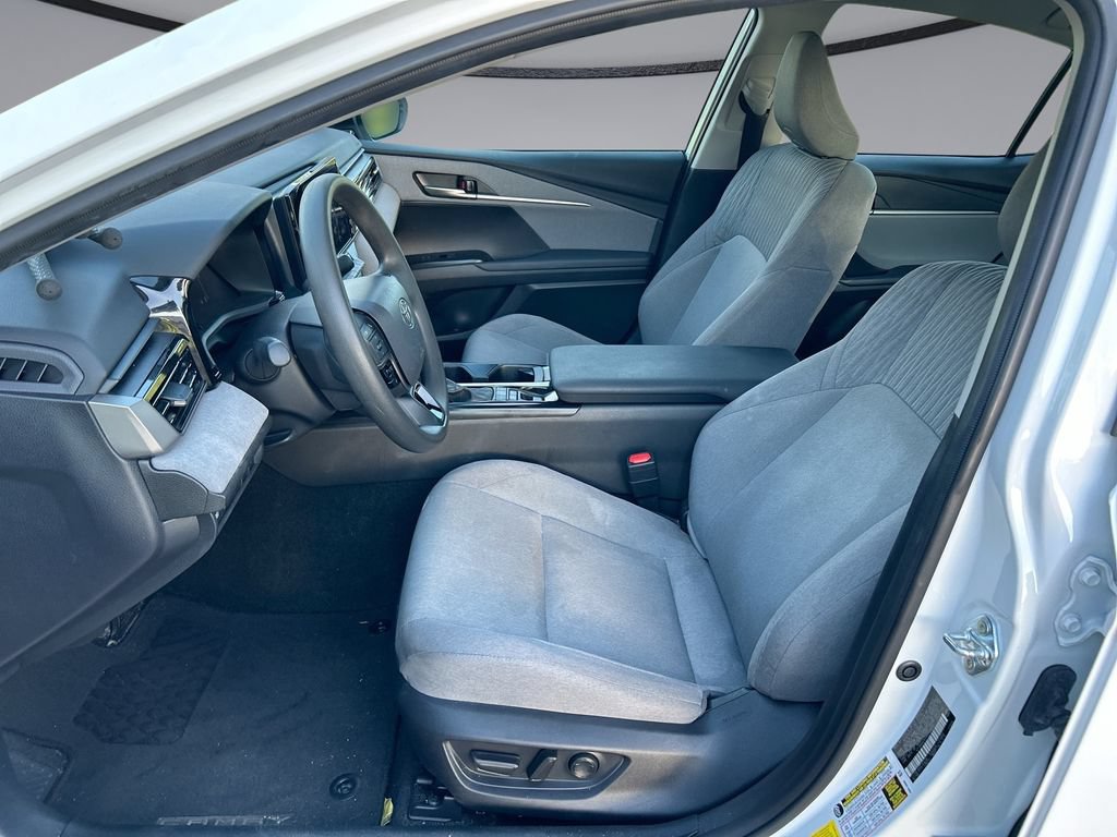 Used 2025 Toyota Camry LE w/ Convenience Package FWD image 11