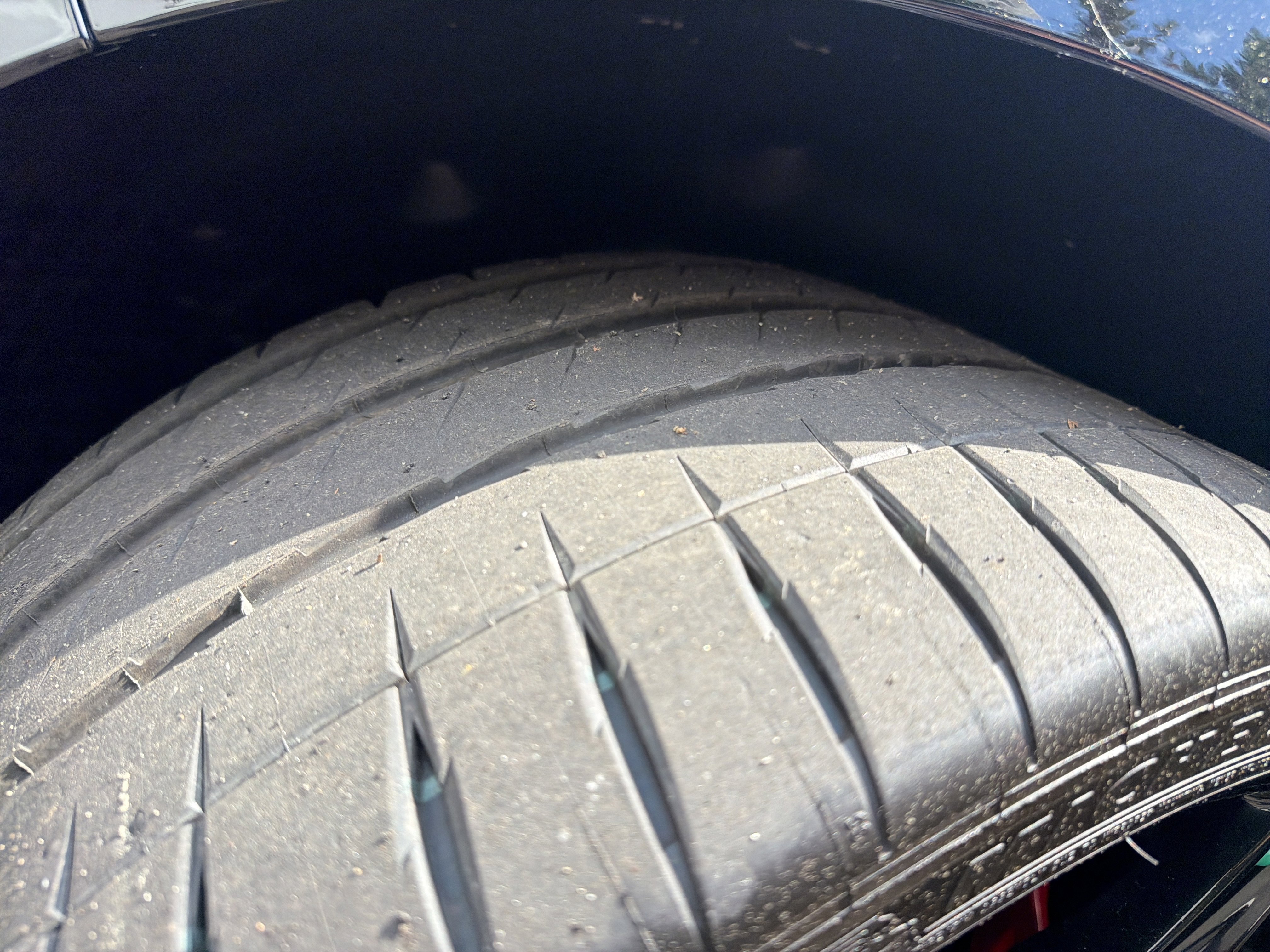 Used 2025 Chevrolet Corvette Z06 RWD image 12