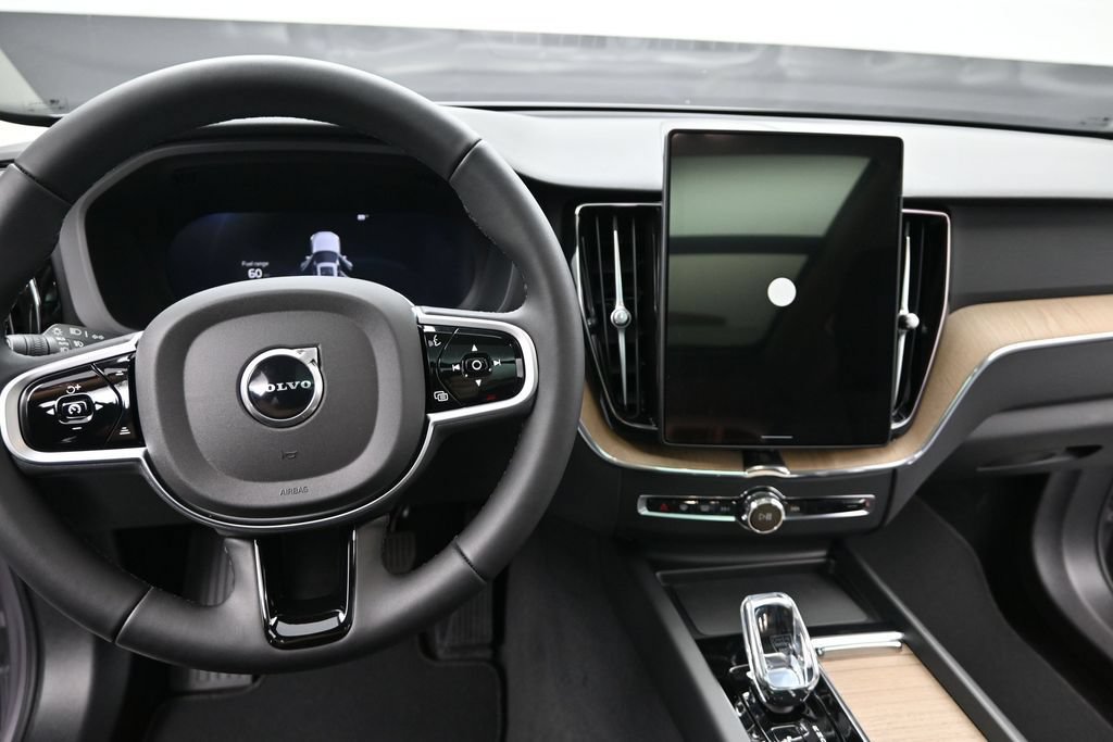 New 2026 Volvo XC60 B5 Core w/ Climate Package AWD/4WD image 22