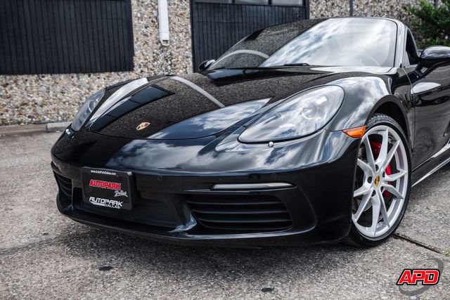 Used 2017 Porsche 718 Boxster S RWD image 24