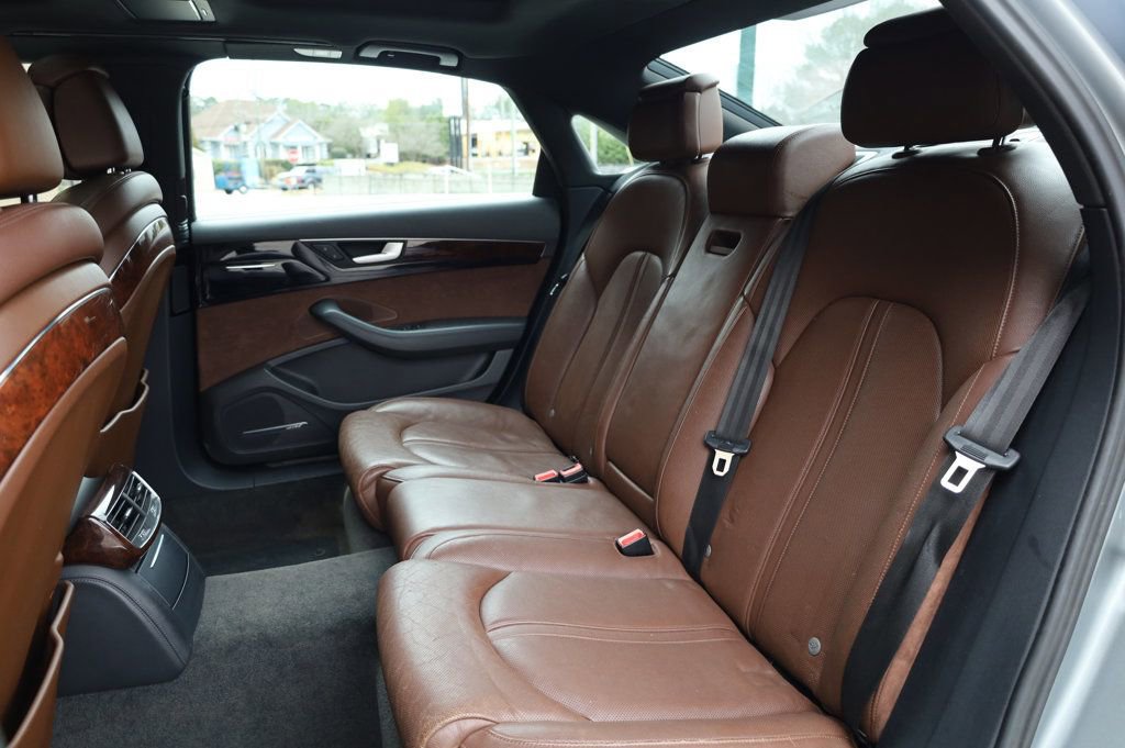 Used 2013 Audi A8 L 3.0T image 20