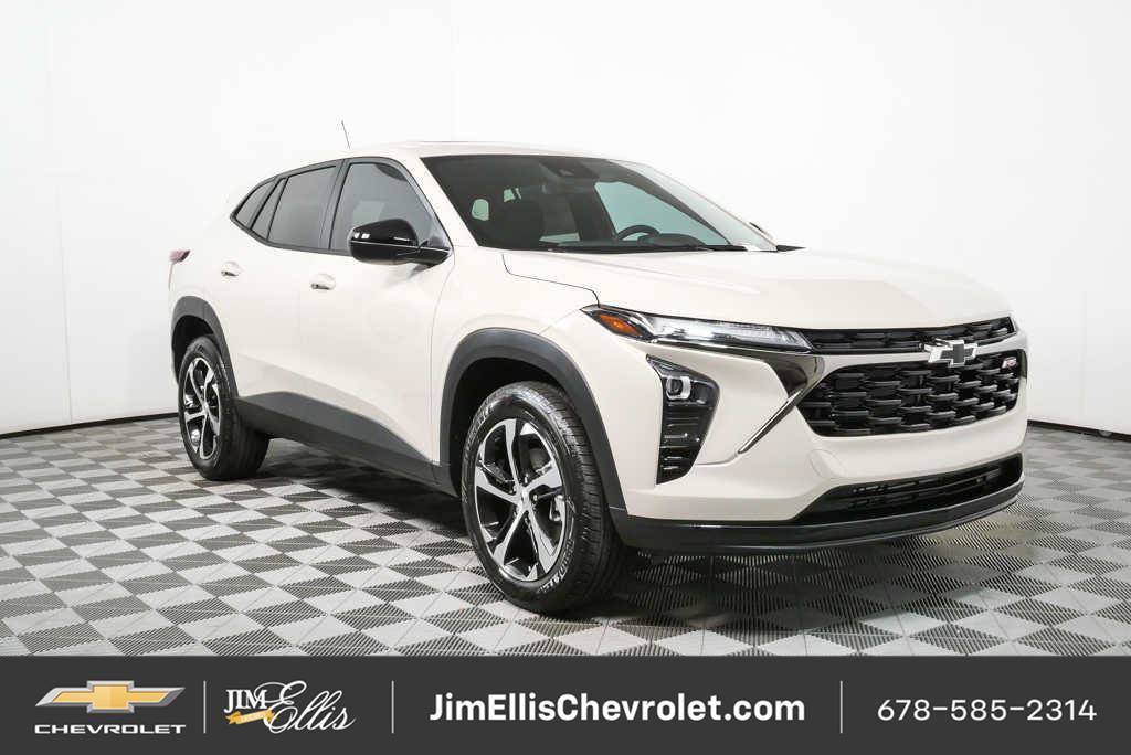 New 2026 Chevrolet Trax RS w/ Sunroof Package FWD image 1